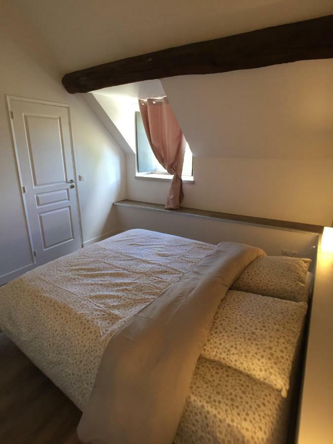 Domaine Des Trois Chateaux Moisenay Exteriör bild
